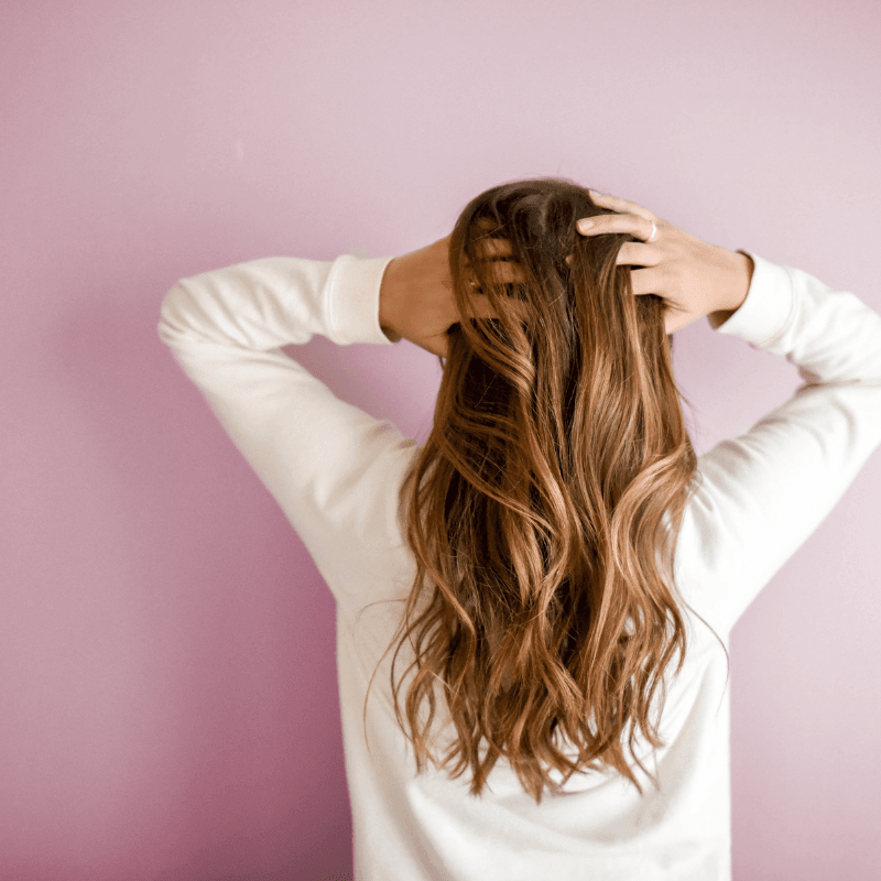 Habitudes de cheveux sains : Un guide pour des mèches saines - Crüe Cosmetics