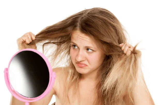 le moment idéal pour un masque protéiné Quand vos cheveux crient Au secours - Crüe Cosmetics