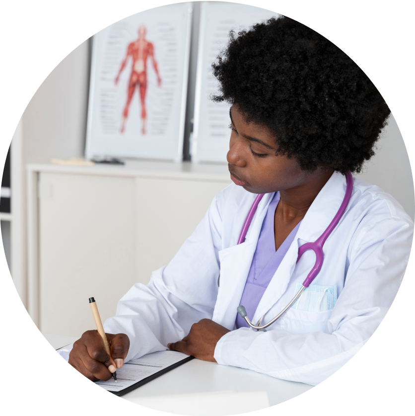 Client partageant son histoire capillaire avec Crüe pour recevoir des recommandations personnalisées